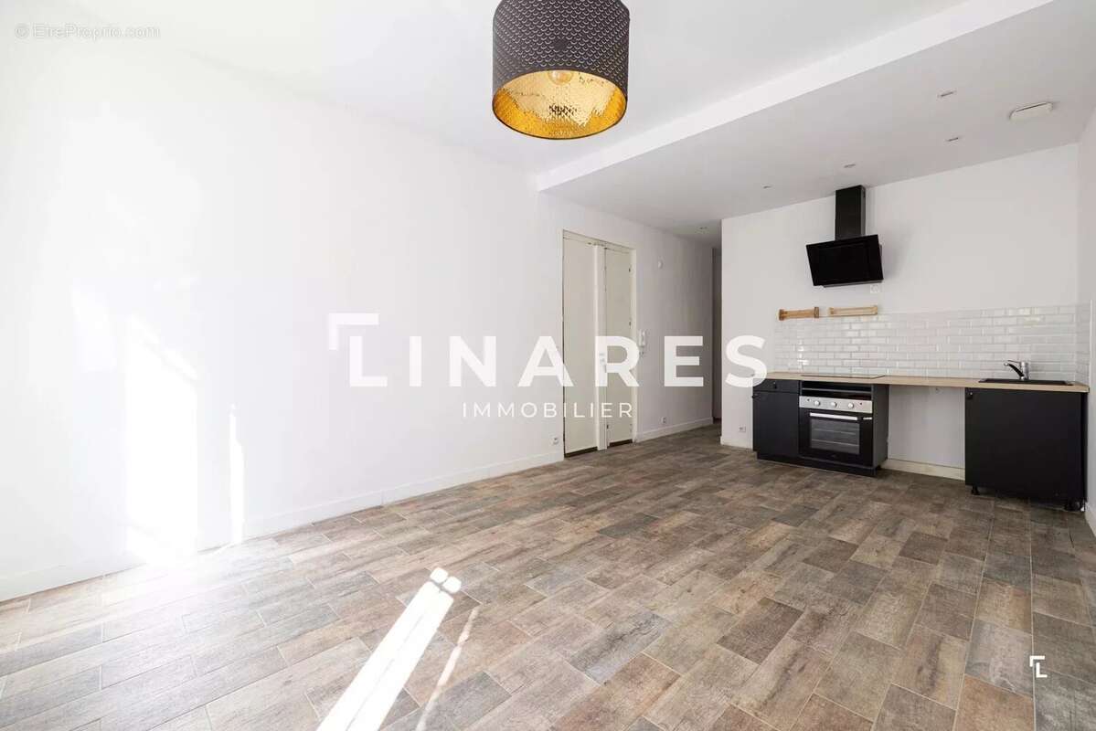 Appartement à MARSEILLE-8E