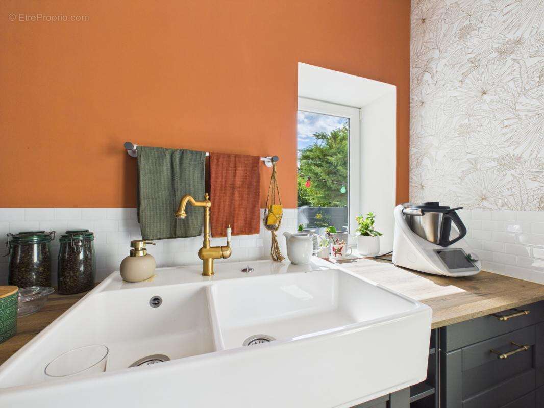Maison 280 m² à Vieux-Conde  - photo 5