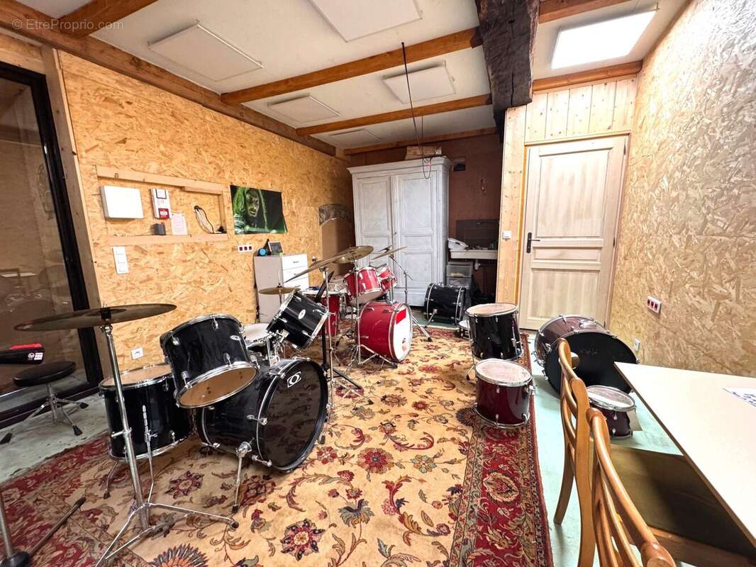 Appartement à RENAISON
