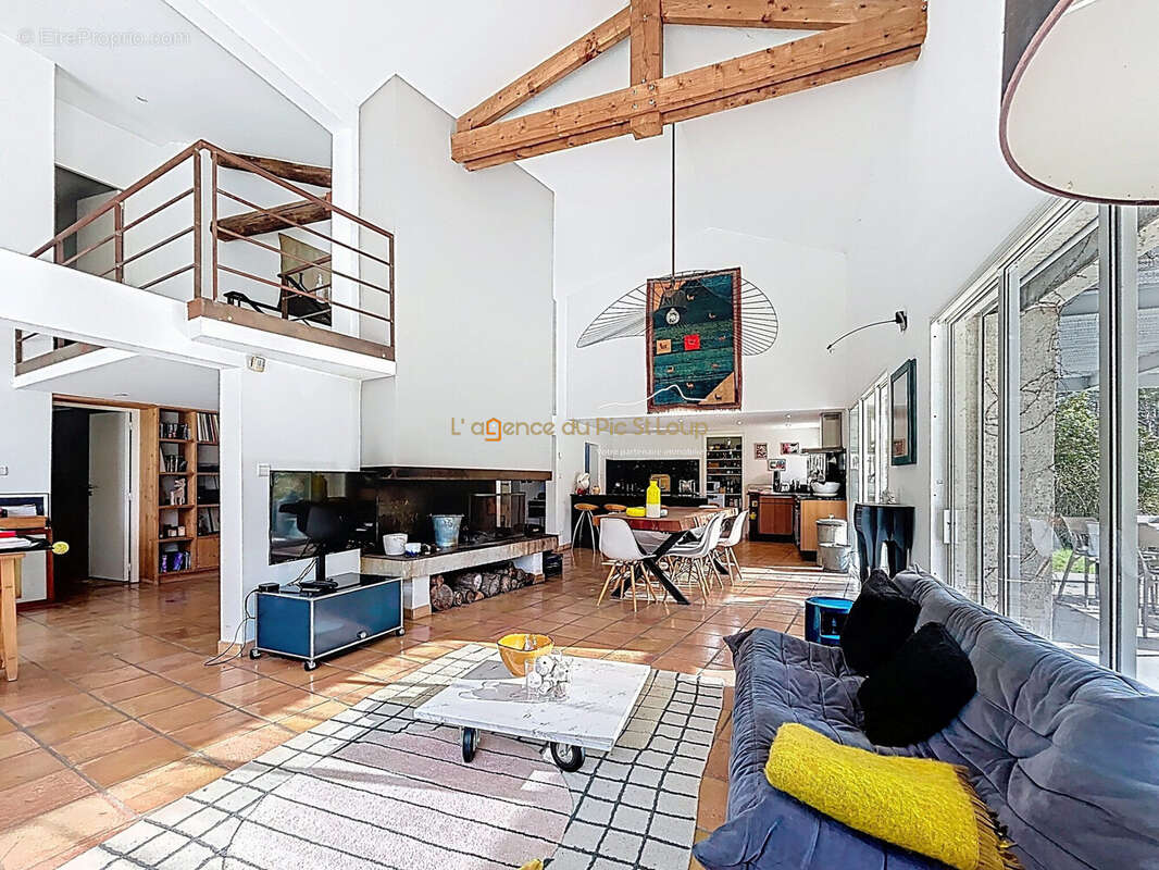 Maison à MAS-DE-LONDRES