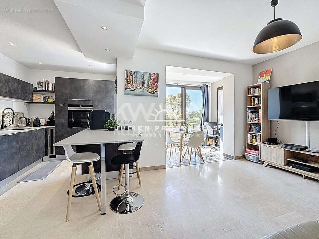 Appartement 60 m² à Villeneuve-Loubet  - photo 2
