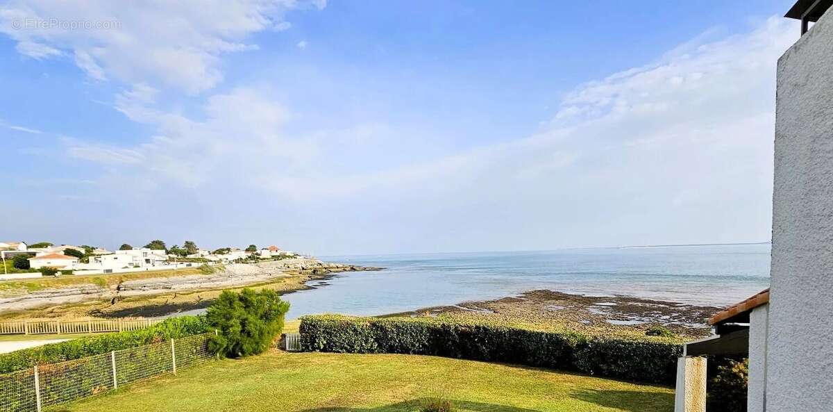 Maison à VAUX-SUR-MER