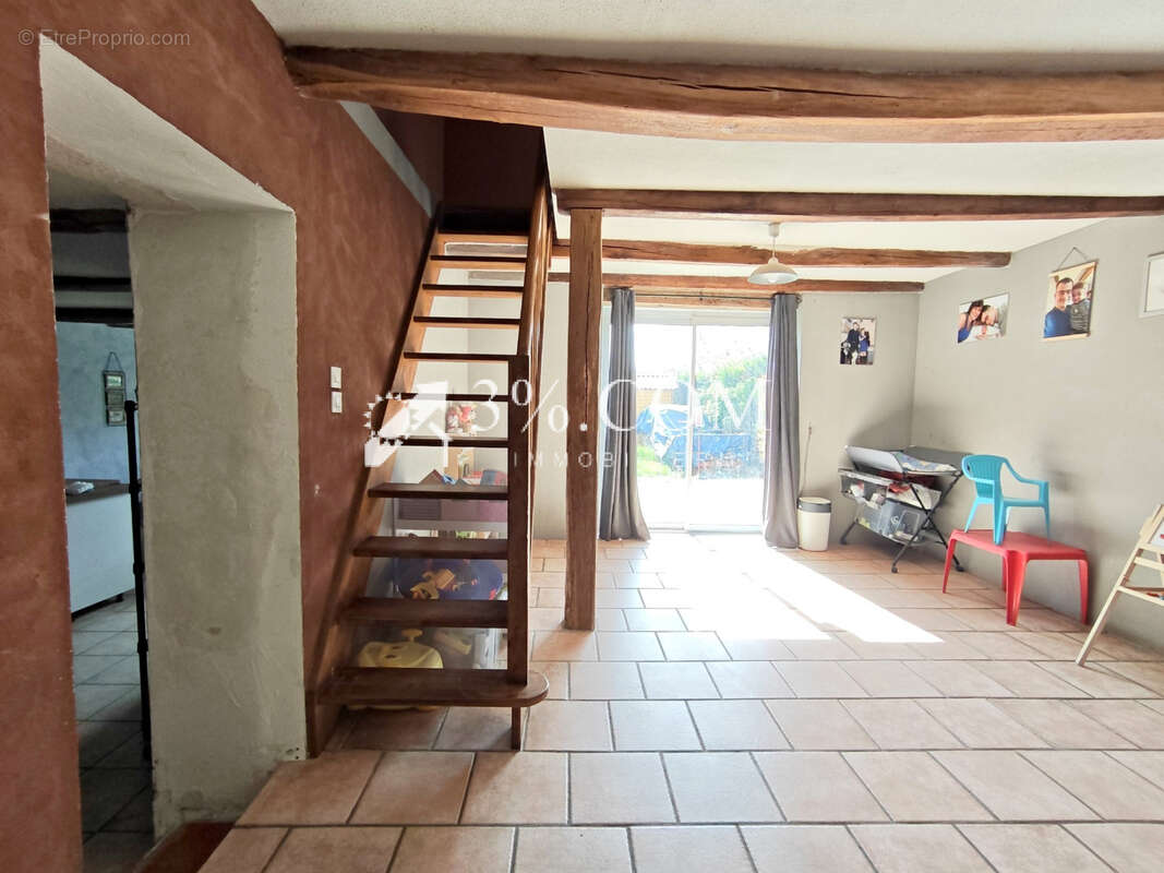 Maison à URUFFE
