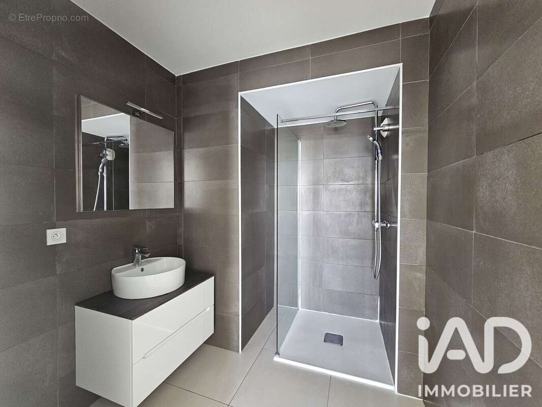 Appartement 44 m² à Mandelieu-La-Napoule  - photo 9