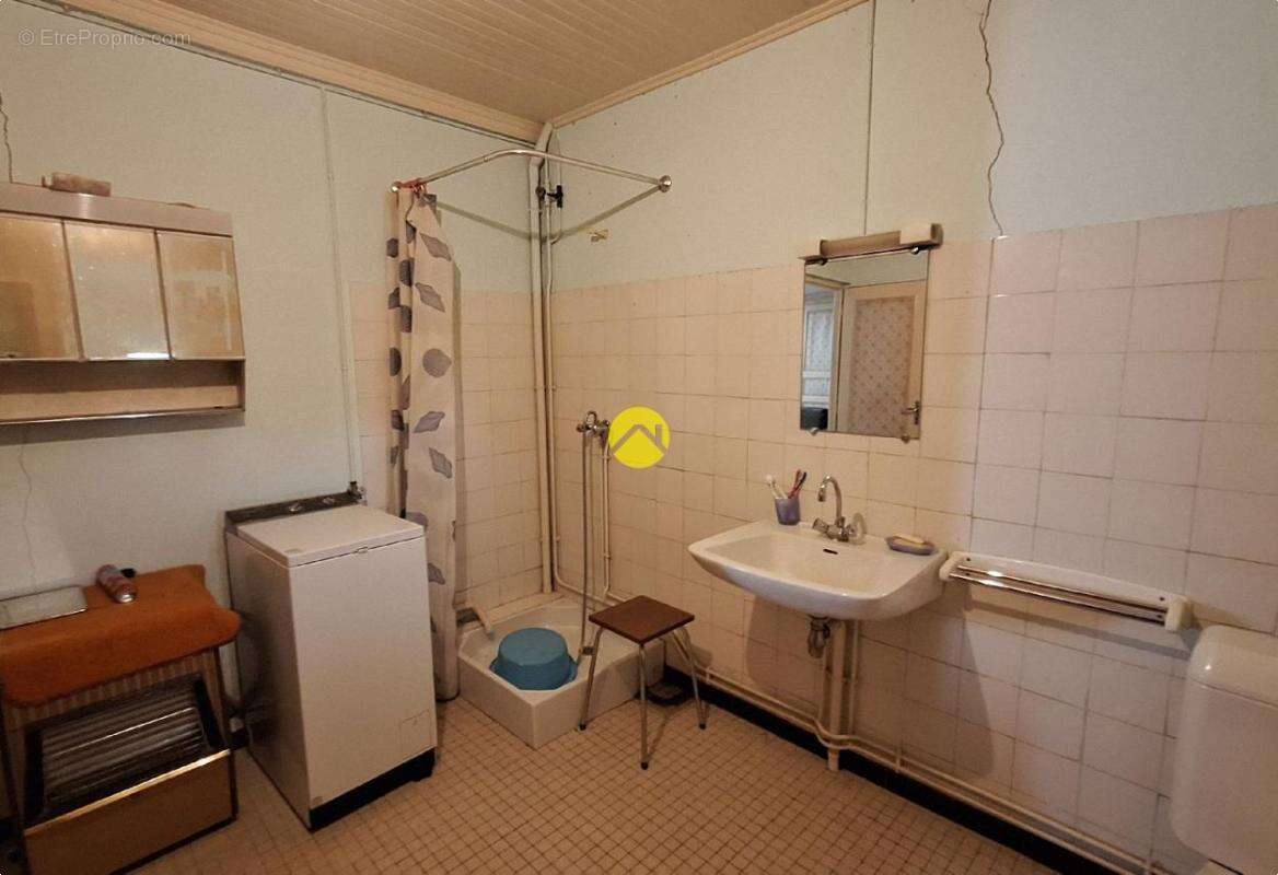 Maison a renover en campagne - photo 11