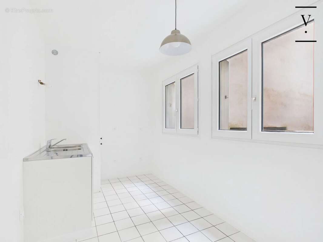 Appartement à PARIS-11E