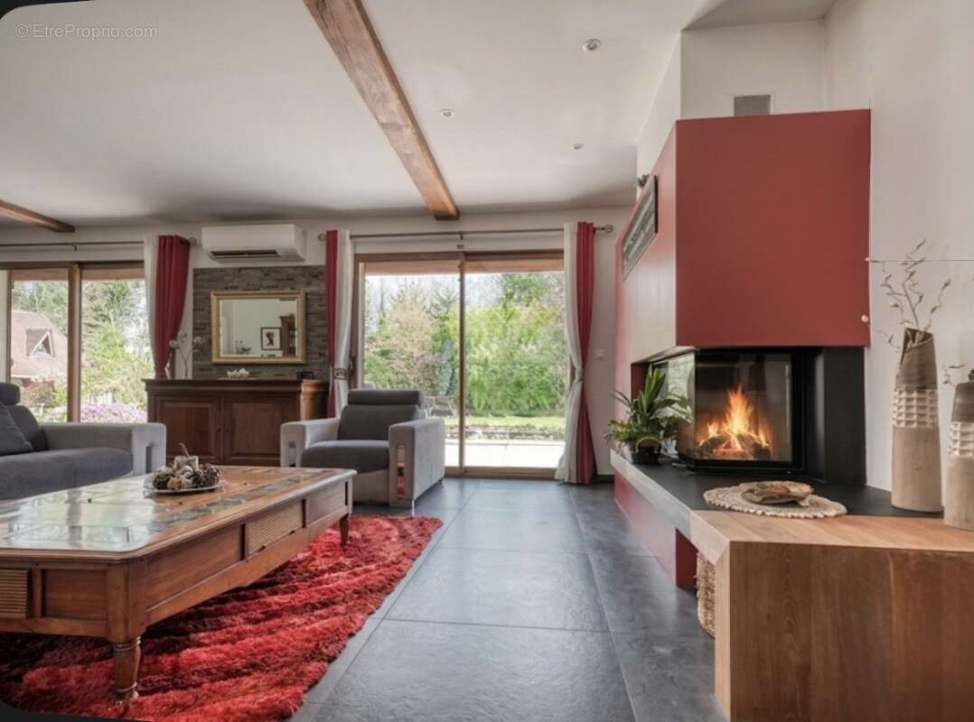 Maison à FONTENAY-LES-BRIIS