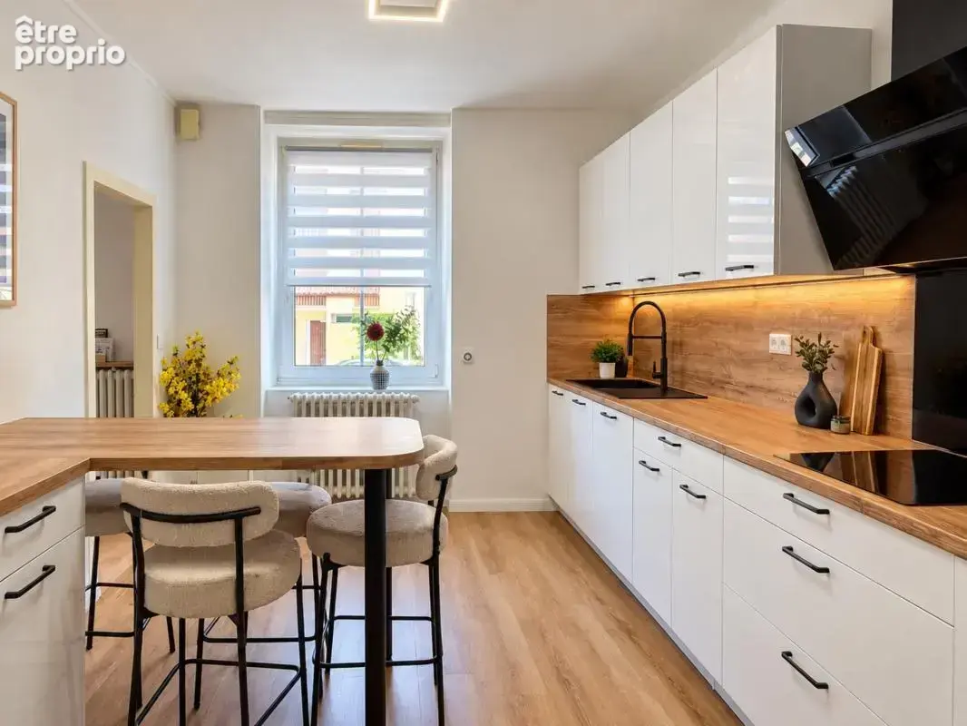 Maison en centre-ville, 5 chambres, garage et jardin clos - photo 1
