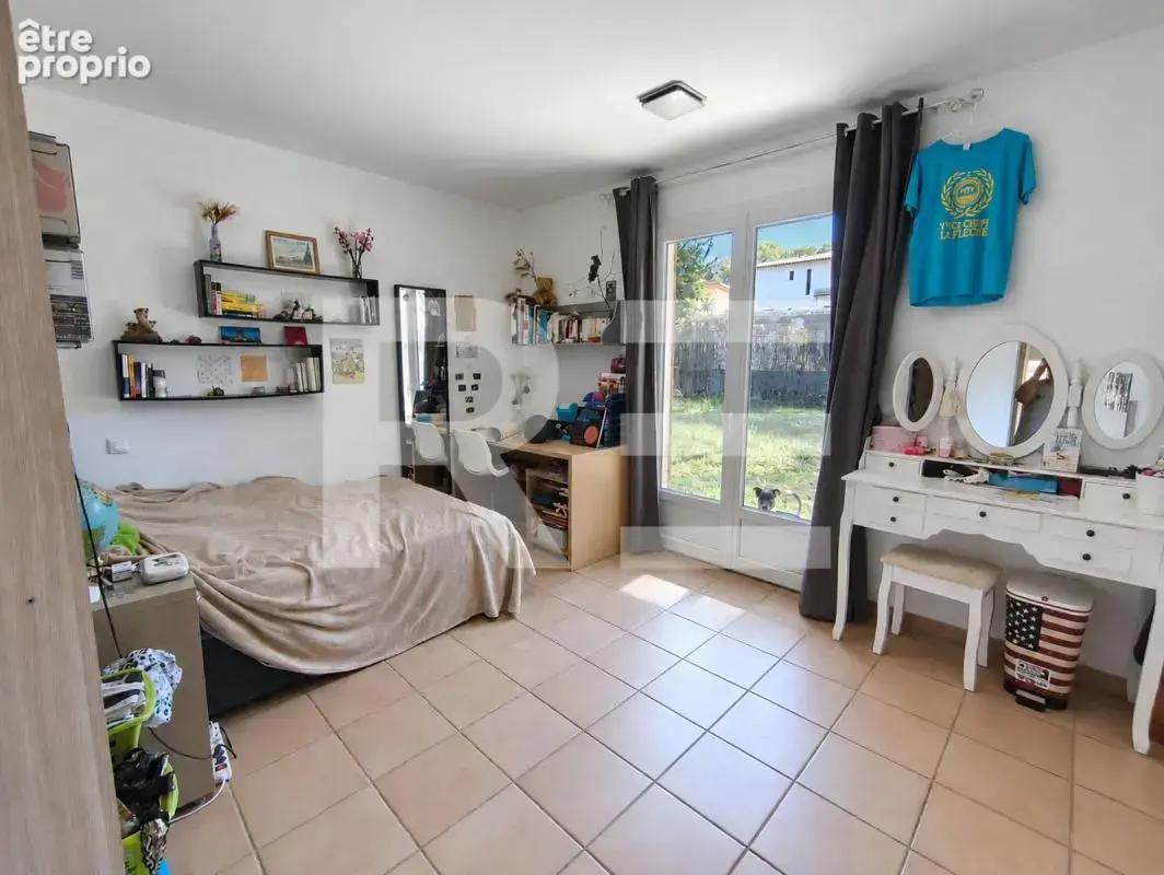 Maison de plain-pied 125m2 - parcelle 1300m2- piscine et garage - photo 8
