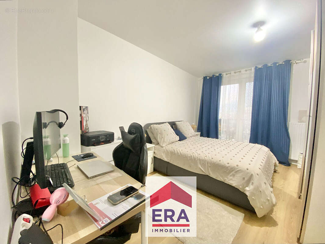 Appartement à SARTROUVILLE