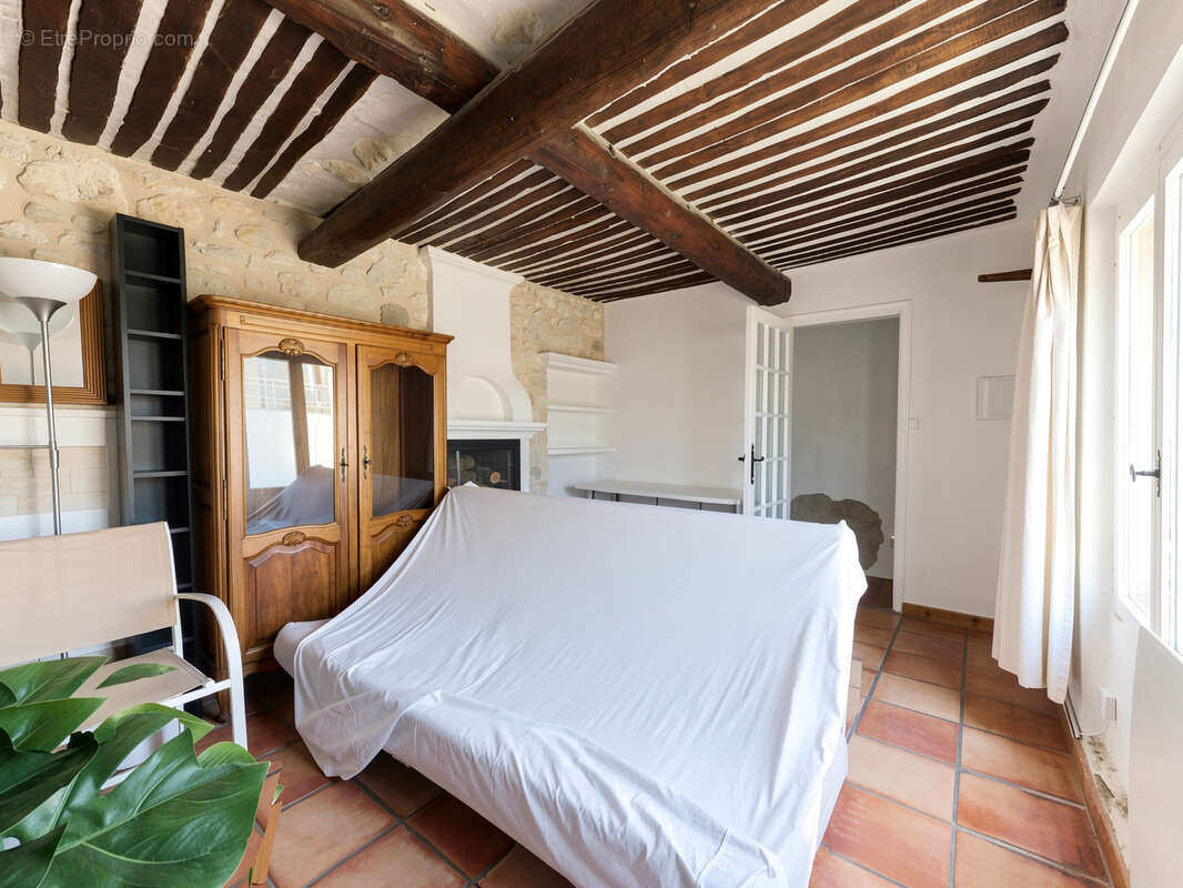 Maison à MEYRARGUES