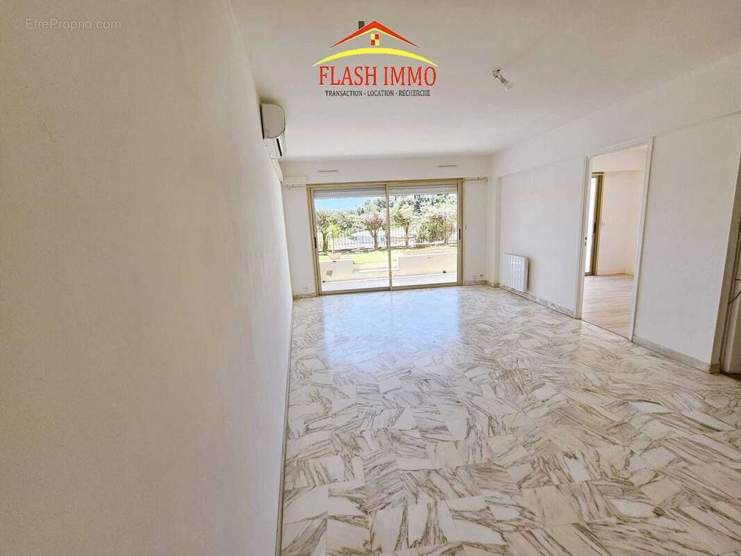 Appartement à MOUGINS