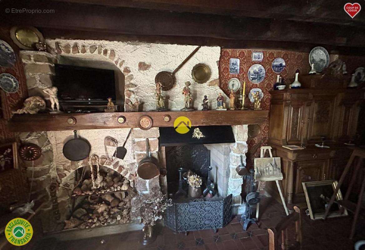 Maison à MONTMARAULT