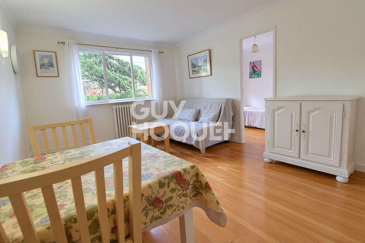 Appartement à CHAVILLE