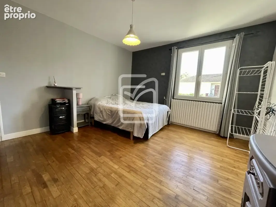 Ensemble immobilier et commercial - hotel restaurant et maison de ville - photo 9