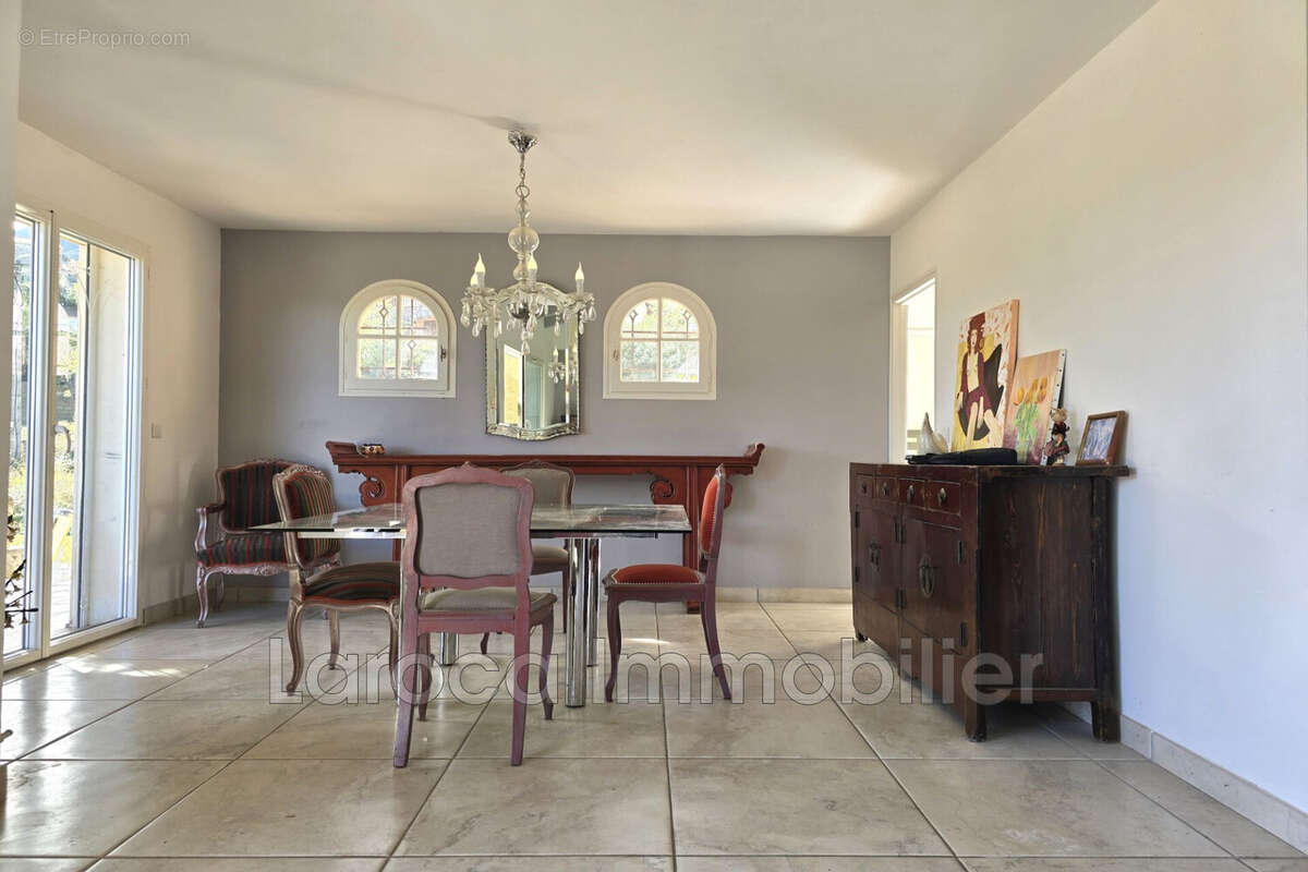 Maison à MONTESQUIEU-DES-ALBERES