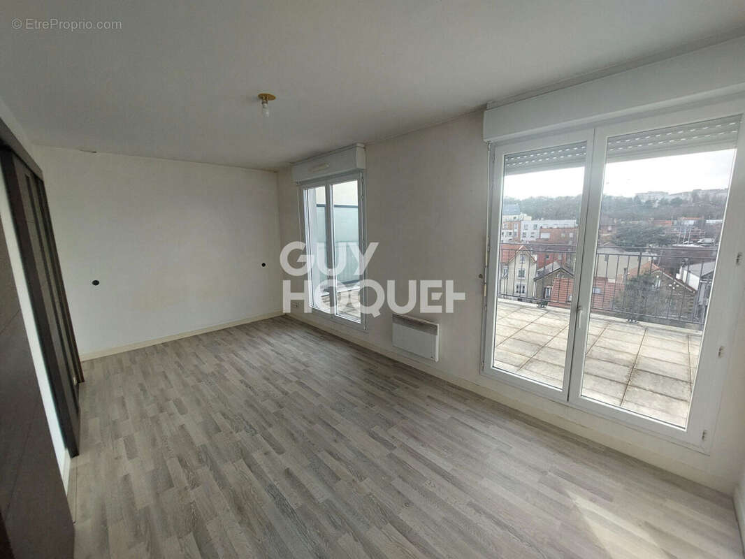 Appartement à ROSNY-SOUS-BOIS
