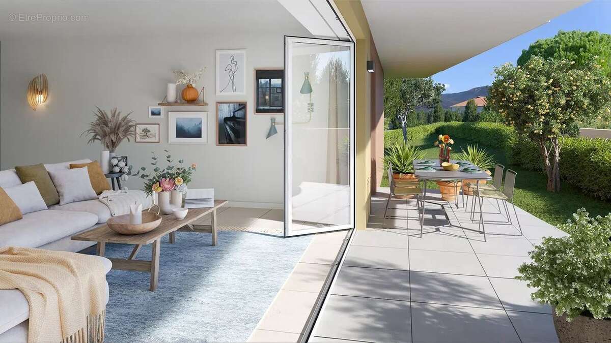 Appartement à COGOLIN