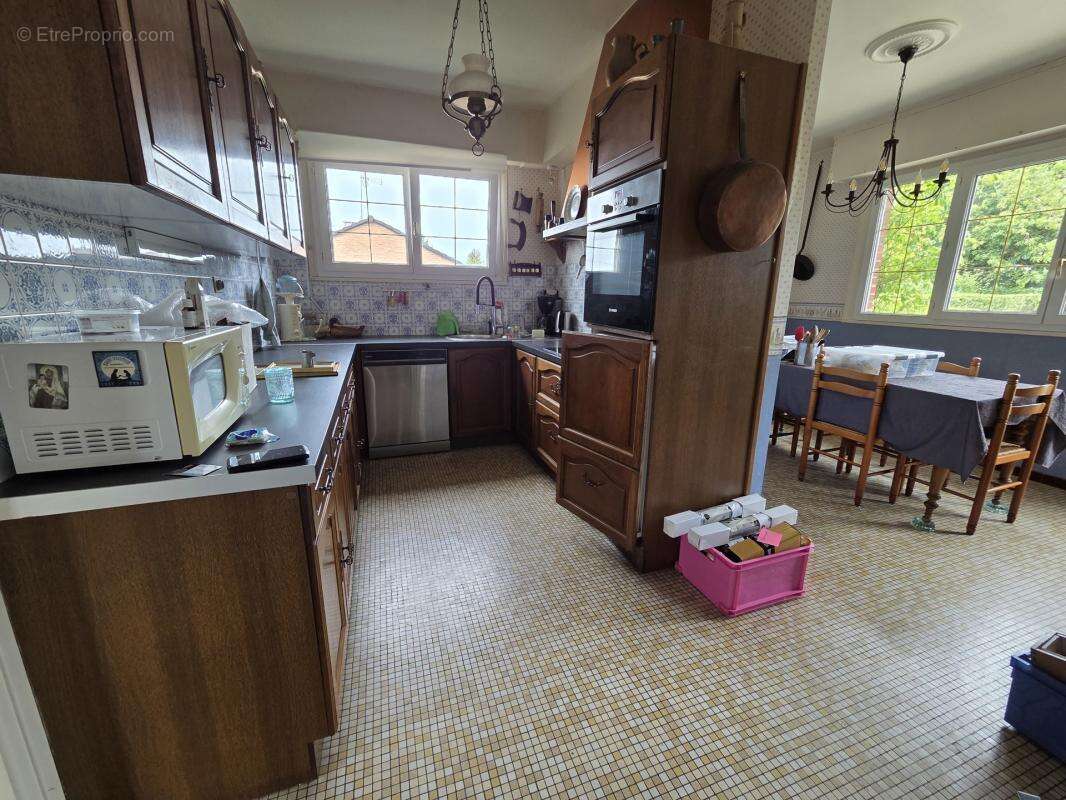 Pavillon individuel briques sous sol 170m² hab sur 1050m² - photo 3