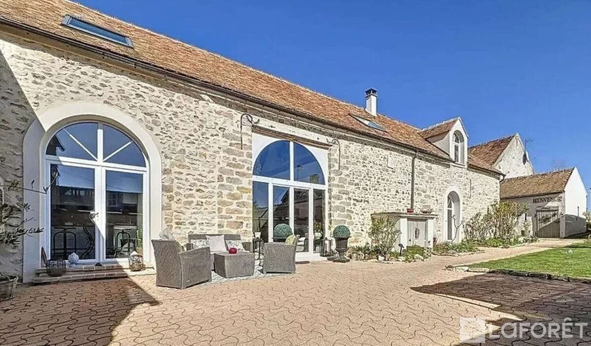 Maison à FONTAINEBLEAU