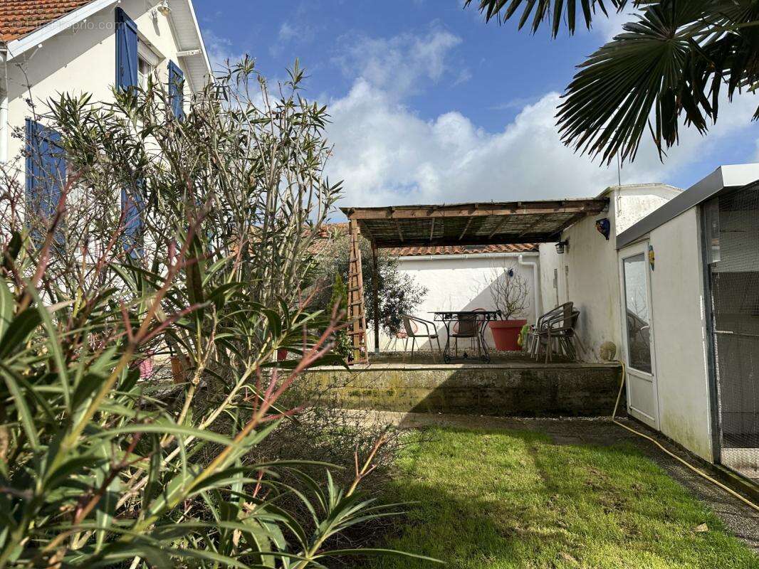 Maison à LONGEVILLE-SUR-MER