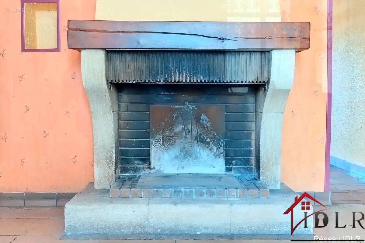 Maison sept pièces, 183 mètres carrés avec grange - photo 9