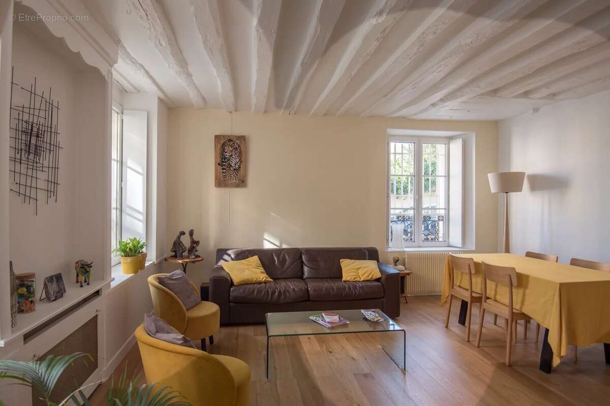 Appartement à VERSAILLES