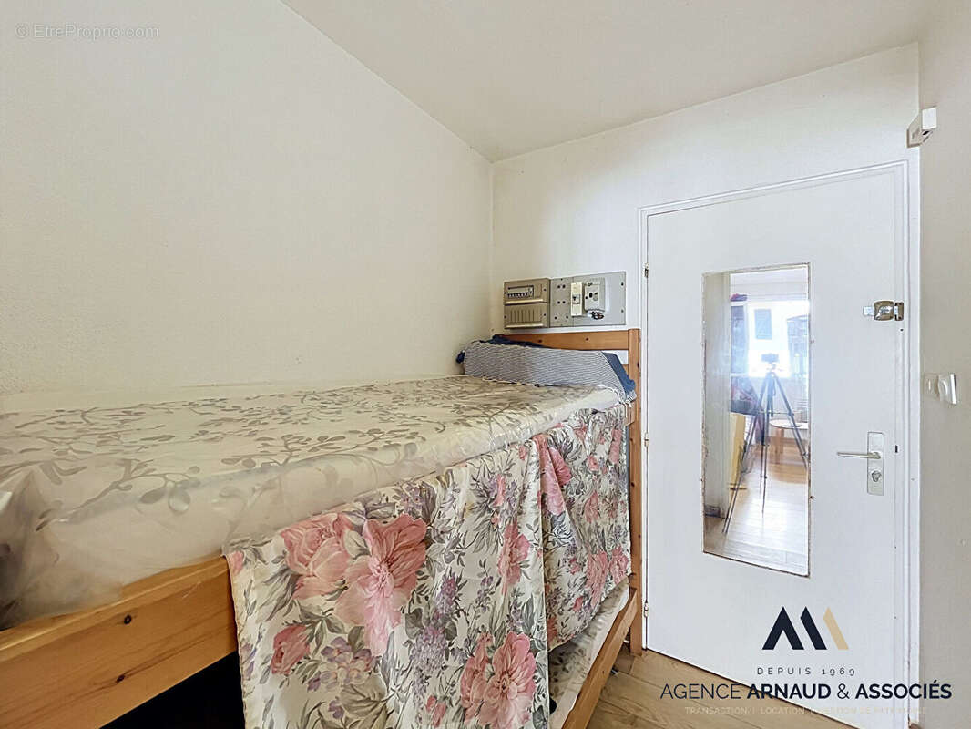 Appartement à SAINT-CYR-SUR-MER