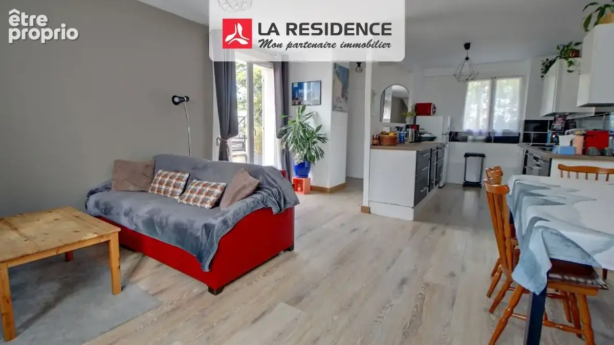 Appartement 3 pièces 56 m² à vendre à Plaisir (78370) - photo 3