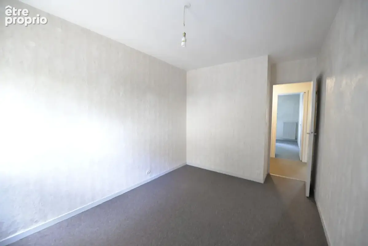 ANGERS- Appartement  6 pièce(s) 121 m2 - photo 5