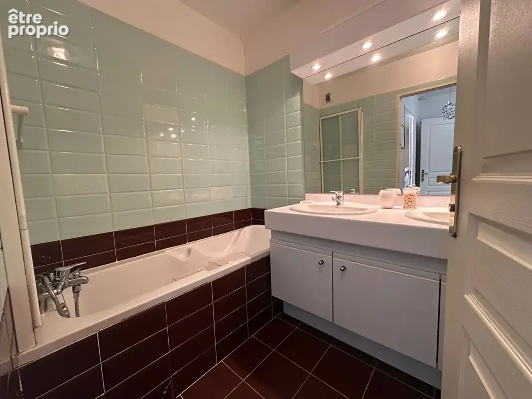 Vente Aix proche du centre l'agence immobilière LC Gestion de Puyricard vous propose dans une résidence récente un appartement d - photo 10