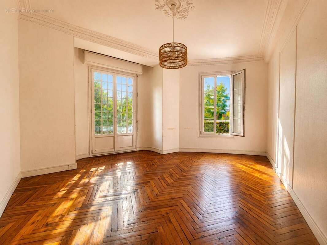   - Appartement à NICE