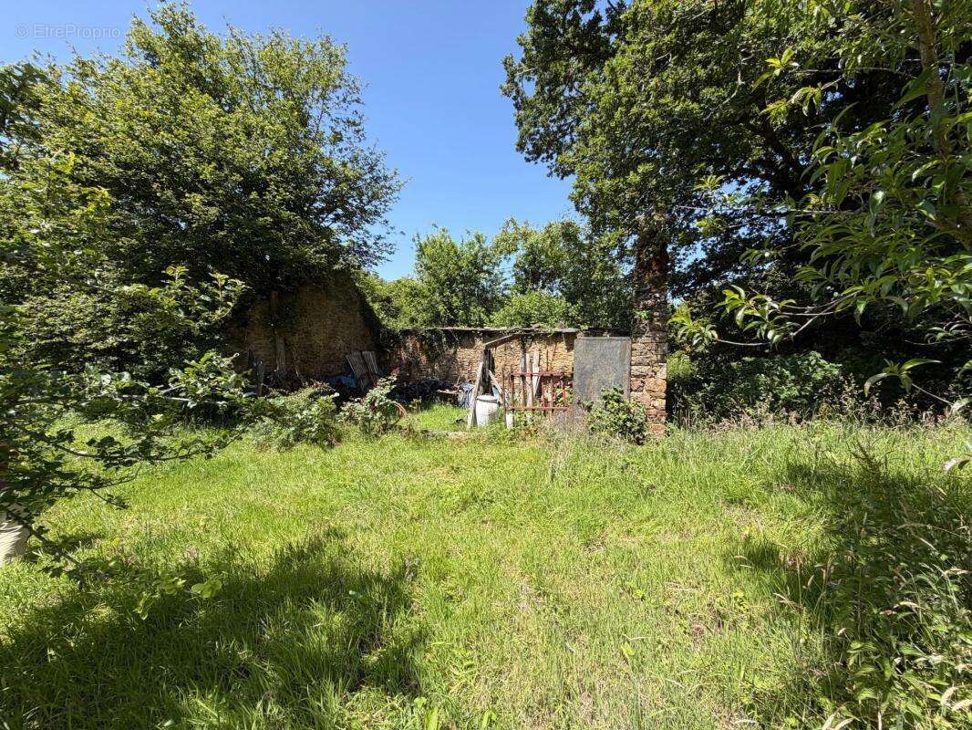 Longère avec dépendances  au calme dans la campagne - photo 17