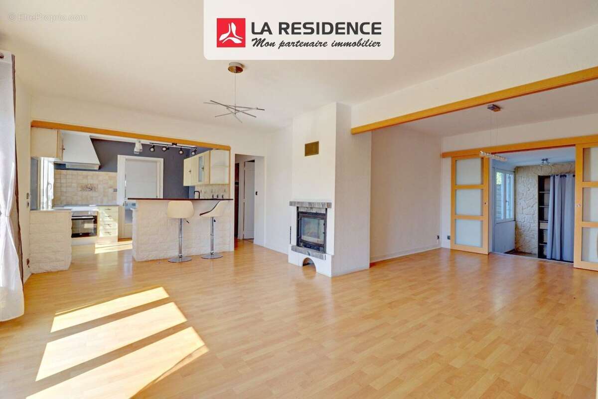 Maison 125 m² à Villebarou  - photo 4