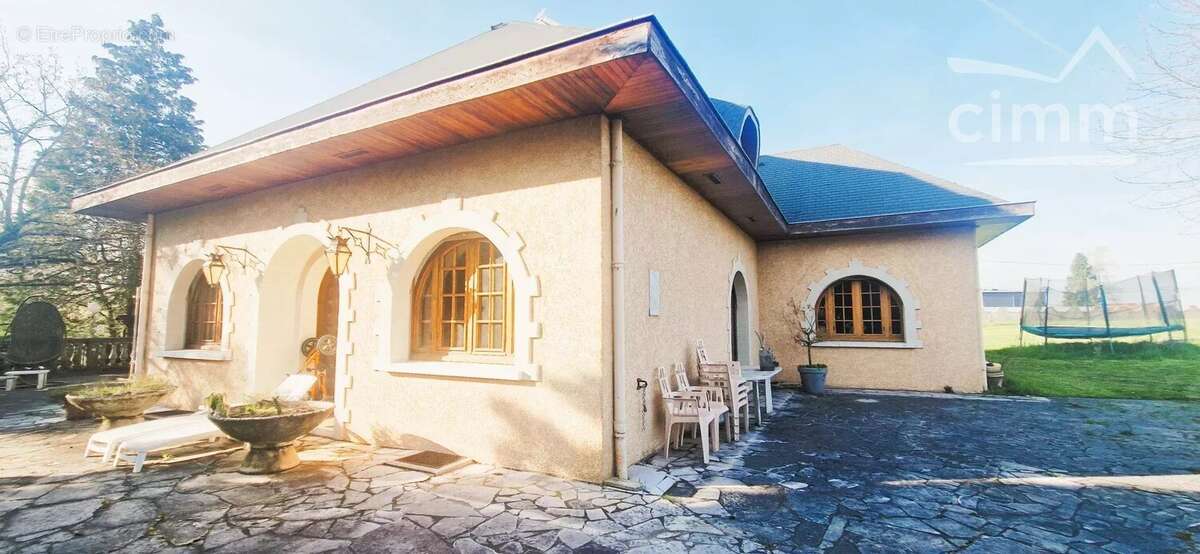 Propriété de caractère de 235 m² sur plus de 2 hectares – Un cadre d'exception aux portes de La Tour-du-Pin - photo 6