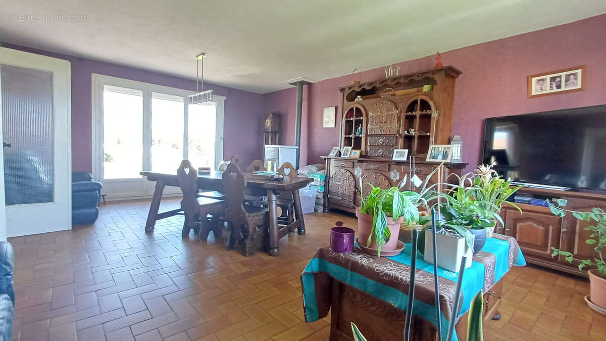 Maison à CUSSET