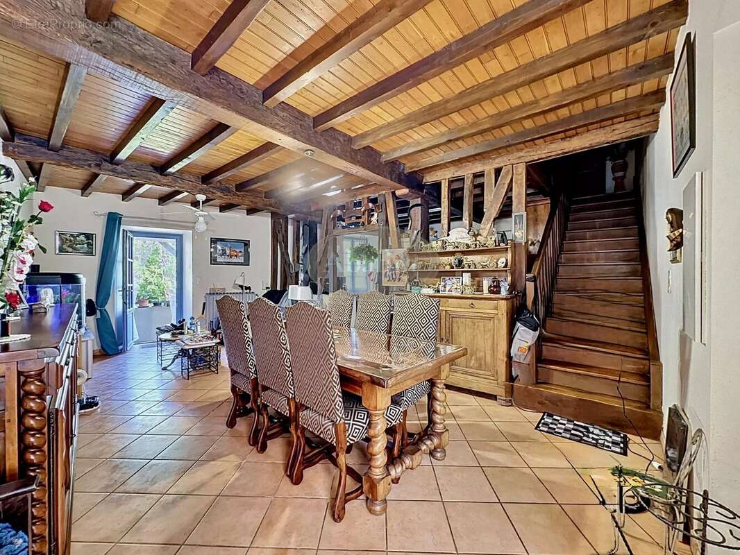 Appartement à GALAN