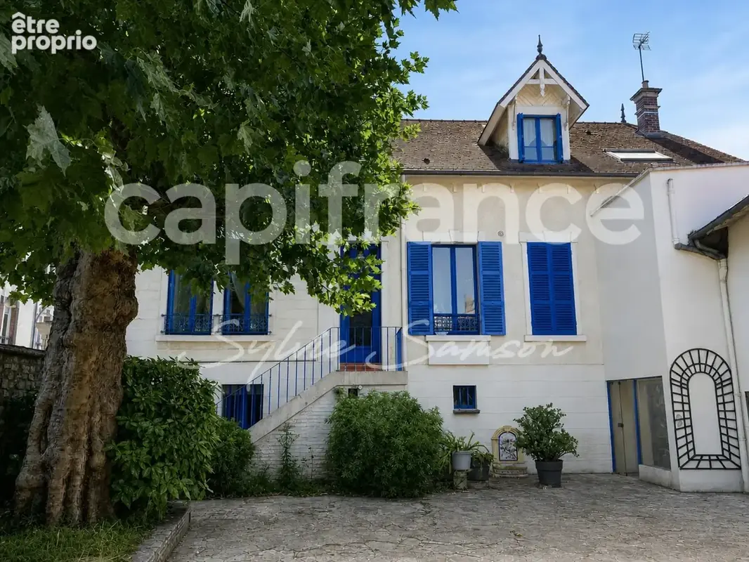 Mantes-la-Jolie – Demeure de caractère de 380 m², 14 pièces, jardin et garage - photo 28