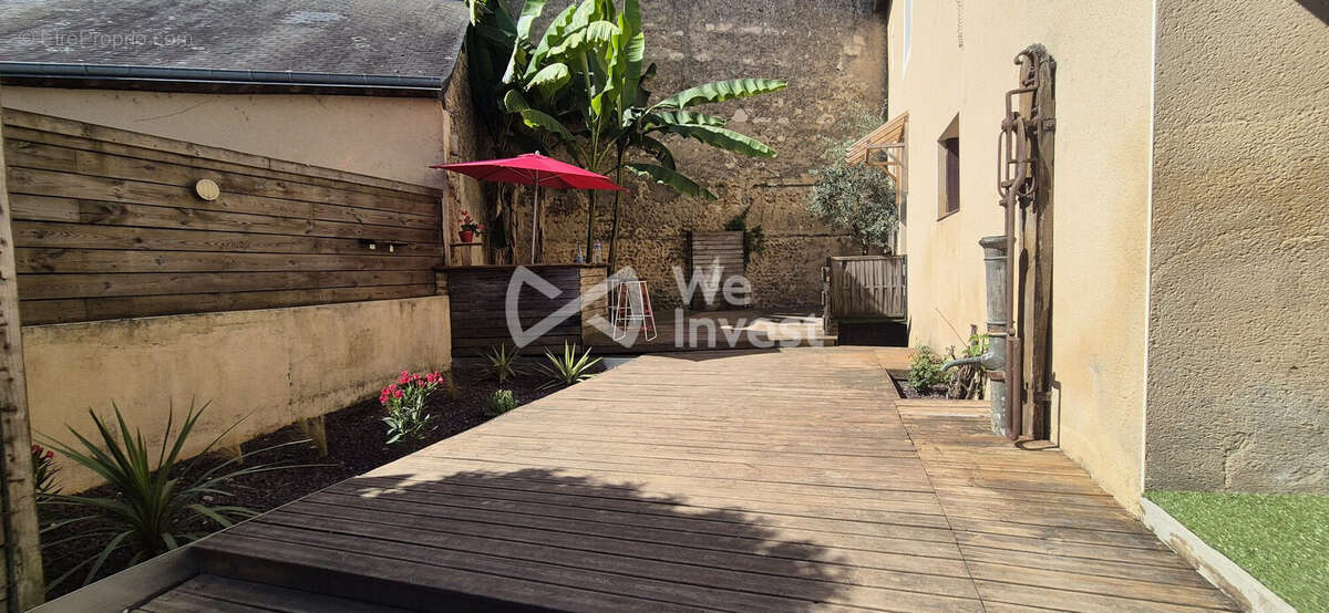 Maison 149 m² à Pruille-L'eguille  - photo 2