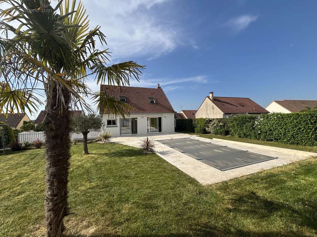 Maison à CONNERRE
