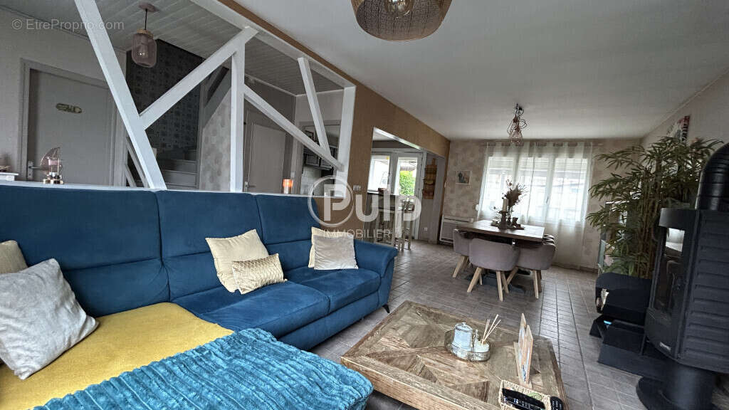 Maison à MERICOURT