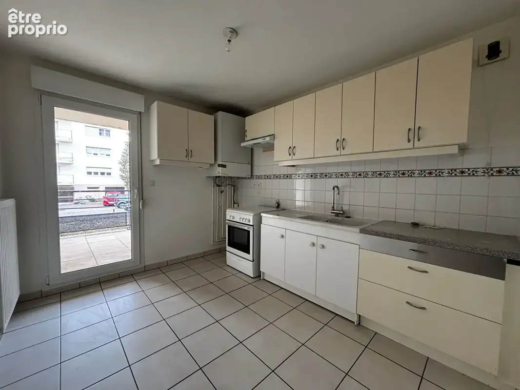 Appartement Metz 4 pièce(s) 90 m2 avec terrasse et box en sous-sol - photo 4