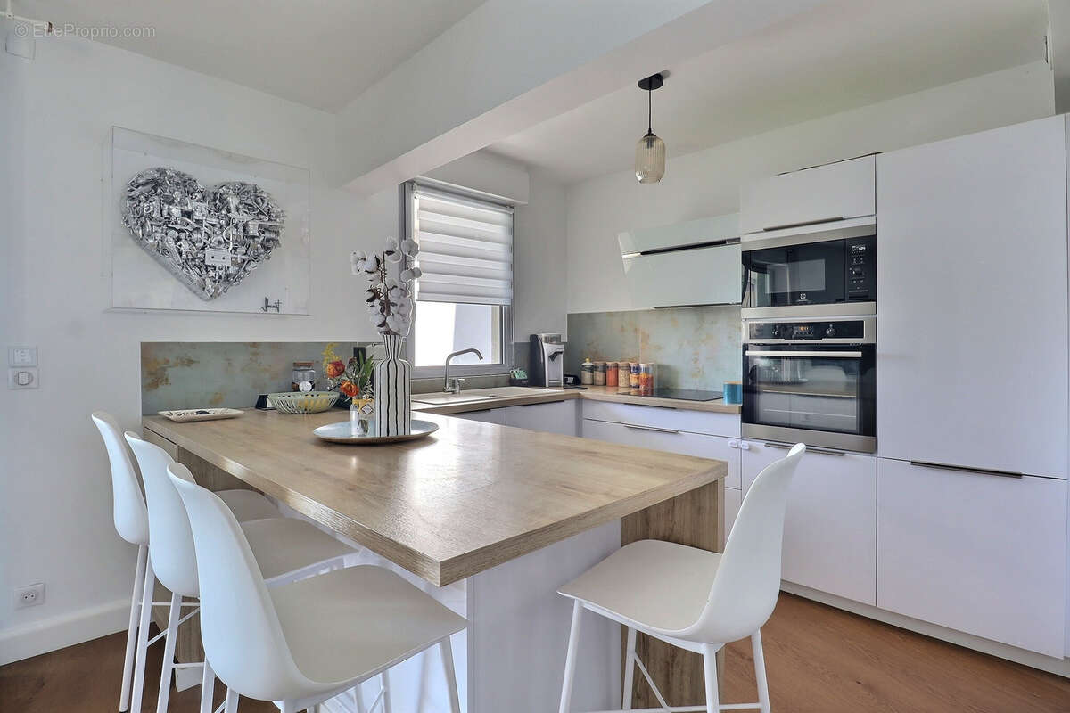 Appartement à CASTELNAU-LE-LEZ