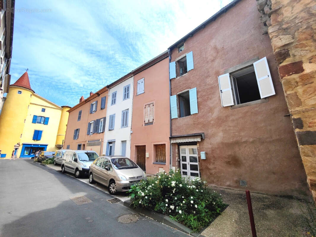 Maison à BRIOUDE