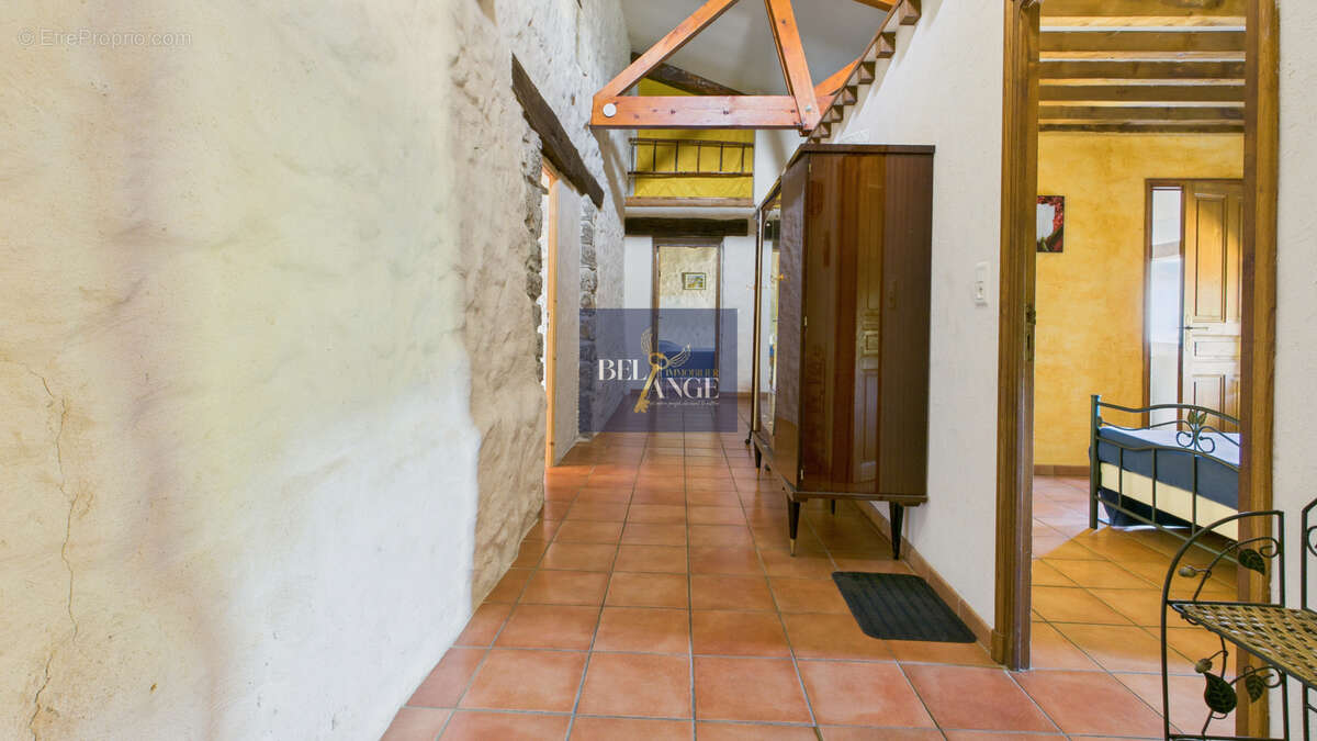 Maison à SAINT-ALBAN-AURIOLLES