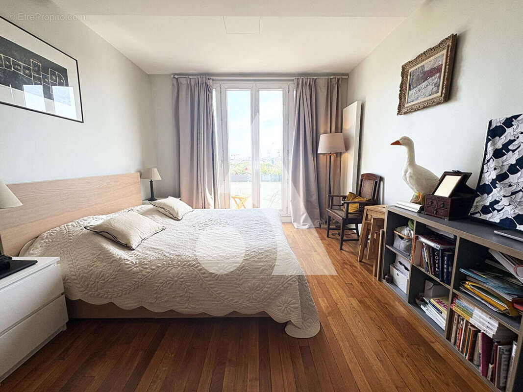 Appartement à PARIS-12E