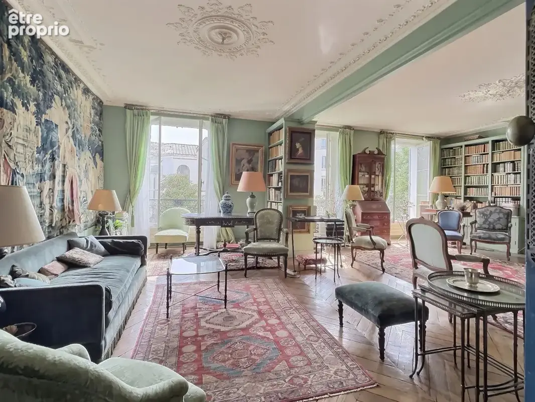 Paris 6e arrondissement - Quartier Saint-Sulpice/Luxembourg - Appartement d'exception de 128,58m2 - photo 2