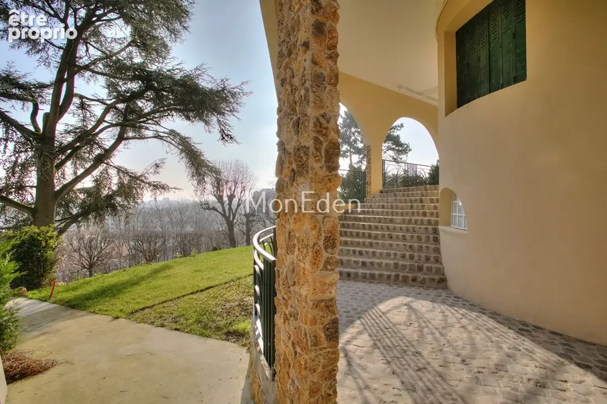 ST CLOUD Splendide Villa 12 pièce(s) 440 m2  (1058m² terrain) et Terrasse vue Tour Eiffel! - photo 12
