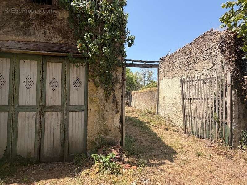 PLAISANCE du GERS proche(32): ANCIENNE PROPRIETE BOURGEOISE avec dépendances, bois, petit etang, 2 hectares,CALME, sans vis à vi - photo 25