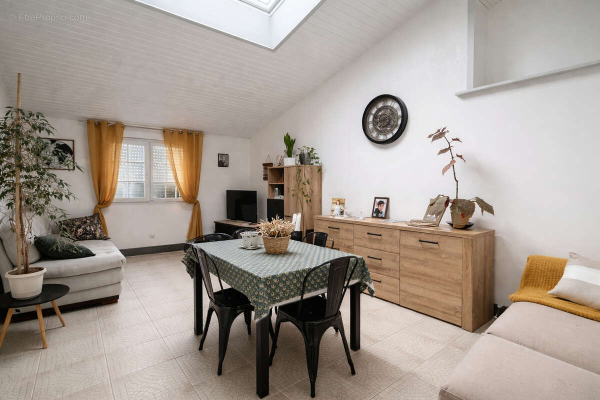 Maison à ANDILLY